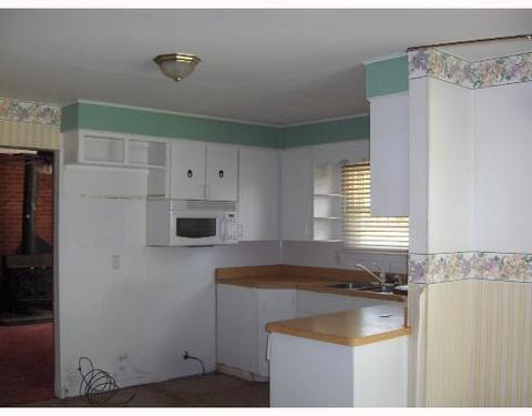 39555 Willis, Belleville, MI 48111 photo 3