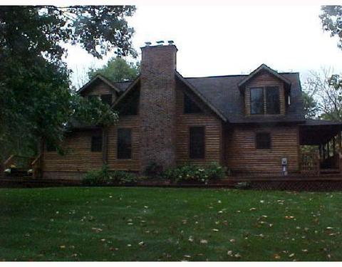 2095 Darwin, Pinckney, MI 48169 photo 2