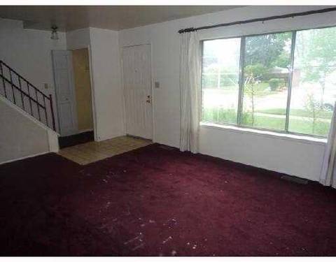 39646 Bart, Canton, MI 48187 photo 2