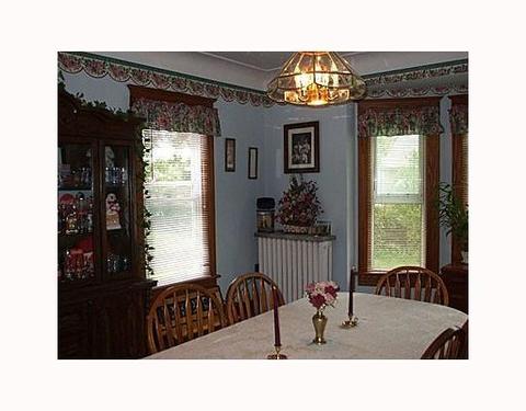 816 Elm, Monroe, MI 48162 photo 3