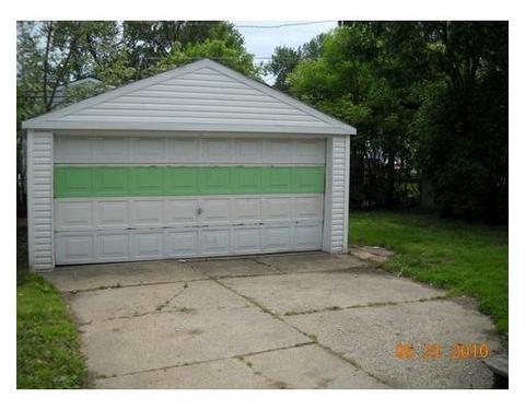 7044 Studebaker, Warren, MI 48091 photo 3