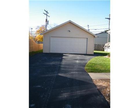 91 Cornell, Howell, MI 48843 photo 2