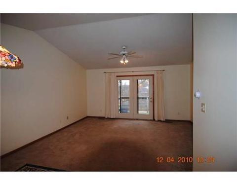 134 Burt, Tecumseh, MI 49286 photo 3