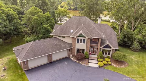 6060 Cherry Hl, Superior Township, MI 48198