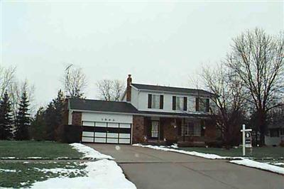 1543 Suzanne Ct, Flushing, MI 48433 photo 1