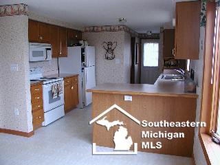 14487 Goutz, La Salle, MI 48145 photo 4