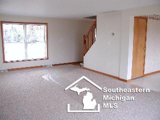 14487 Goutz, La Salle, MI 48145 photo 13