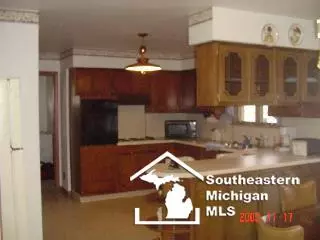 411 Orchard, Monroe, MI 48162 photo 2