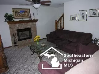 2210 Willow Bnd, Temperance, MI 48182 photo 11