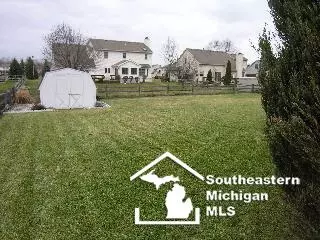 2210 Willow Bnd, Temperance, MI 48182 photo 3