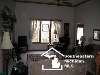 2803 E Country, Monroe, MI 48162 photo 6