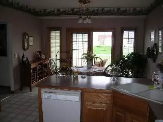 2803 E Country, Monroe, MI 48162 photo 14