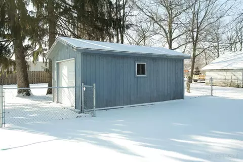 111 Elk, Marshall, MI 49068 photo 18