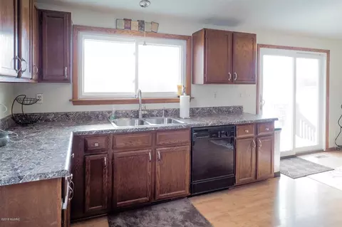 466 R Dr S, Fulton, MI 49052 photo 8
