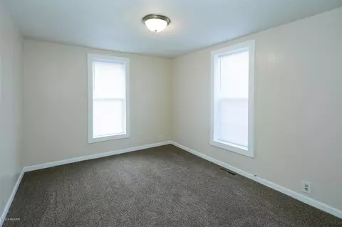 1040 S Constantine, Three Rivers, MI 49093 photo 9