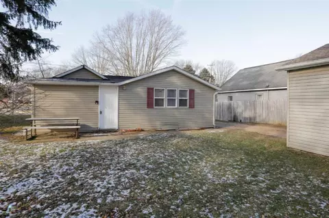 1040 S Constantine, Three Rivers, MI 49093 photo 17