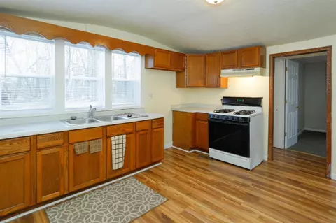 1040 S Constantine, Three Rivers, MI 49093 photo 6