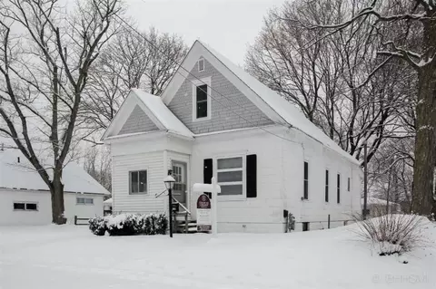 306 Sixth, Three Rivers, MI 49093 photo 1