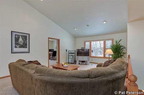 951 Grindle, Lowell, MI 49331 photo 7