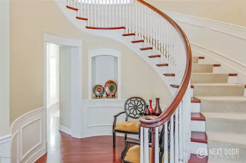 2439 Treehill, Ada, MI 49301 photo 15