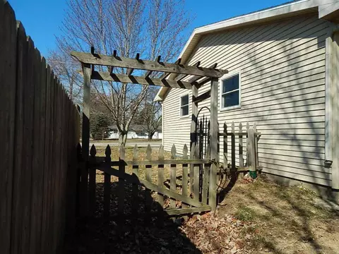 399 Third, Sunfield, MI 48890 photo 11