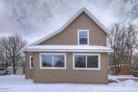 754 Root, Belding, MI 48809 photo 2