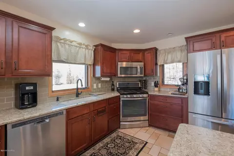 36955 Baseline, Gobles, MI 49055 photo 12