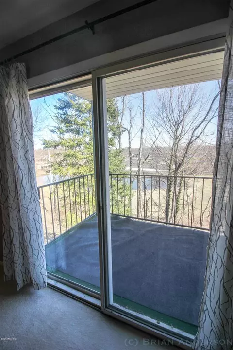 7500 Boulder Blf #12, Jenison, MI 49428 photo 9
