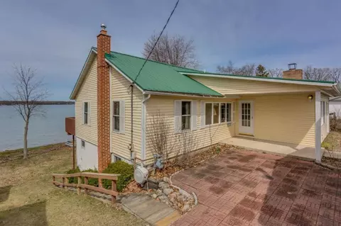20042 M-60, Three Rivers, MI 49093 photo 1