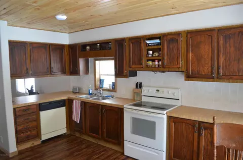 2613 S Evergreen, White Cloud, MI 49349 photo 12