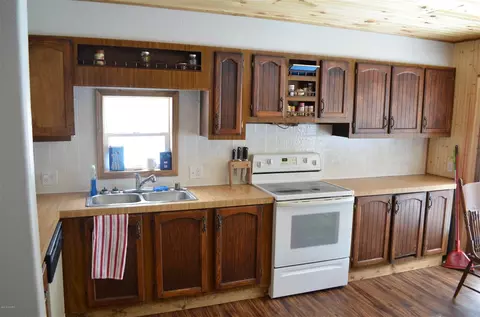 2613 S Evergreen, White Cloud, MI 49349 photo 11