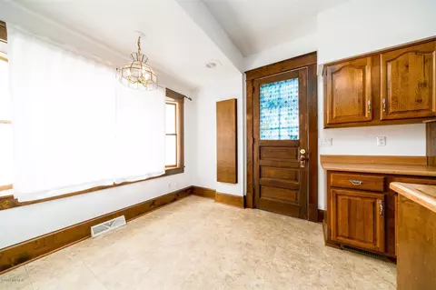 220 Exchange, Marshall, MI 49068 photo 11