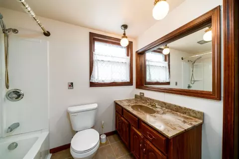 220 Exchange, Marshall, MI 49068 photo 18
