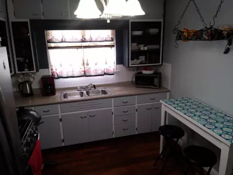 609 State, Three Rivers, MI 49093 photo 3