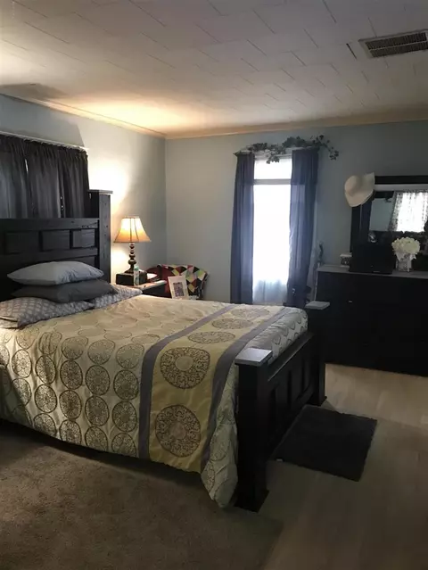 609 State, Three Rivers, MI 49093 photo 8
