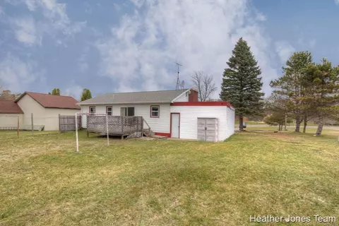 820 E State, Belding, MI 48809 photo 20