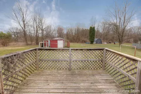 820 E State, Belding, MI 48809 photo 23