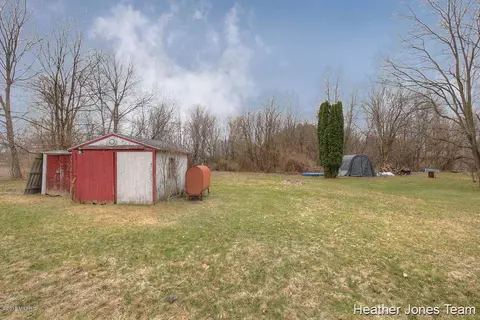 820 E State, Belding, MI 48809 photo 21