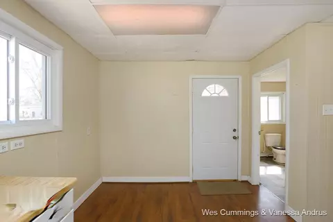 808 Riverside, Belding, MI 48809 photo 8