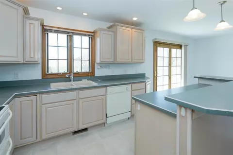 21404 Division, Marshall, MI 49068 photo 9