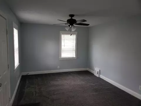 607 Oak, Three Rivers, MI 49093 photo 2