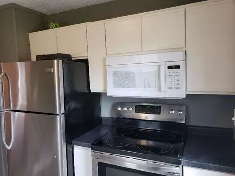 607 Oak, Three Rivers, MI 49093 photo 6