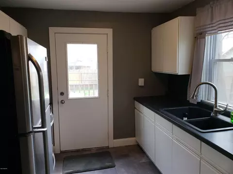607 Oak, Three Rivers, MI 49093 photo 8