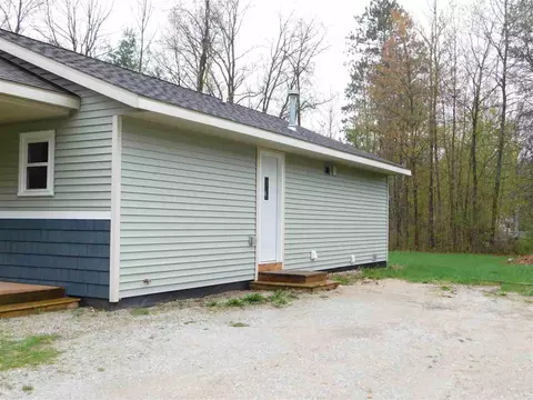 4067 E 3rd, Newaygo, MI 49337 photo 10