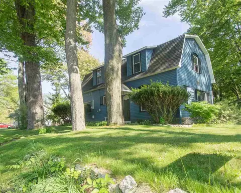 115 E Main, Whitehall, MI 49461 photo 3