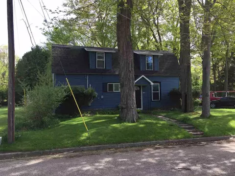 115 E Main, Whitehall, MI 49461 photo 1