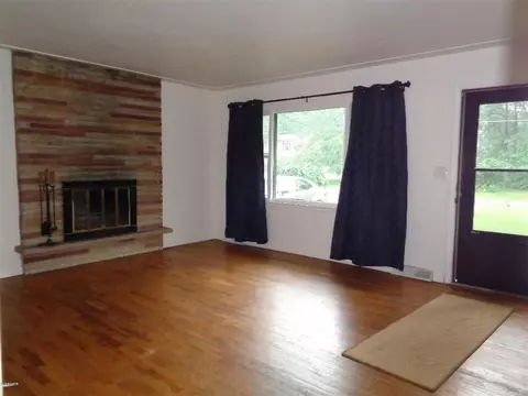 5369 Phiant, Schoolcraft, MI 49087 photo 2