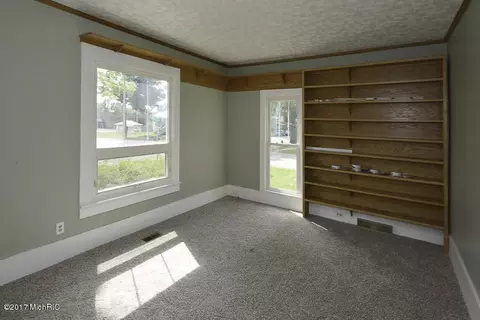203 E Read, Marcellus, MI 49067 photo 3