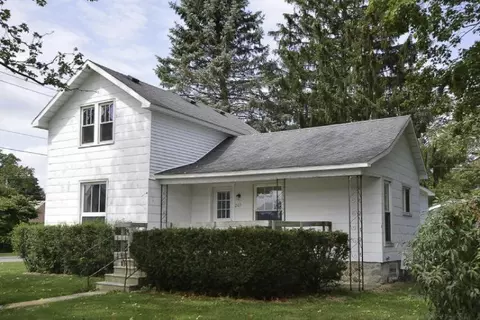 203 E Read, Marcellus, MI 49067 photo 1