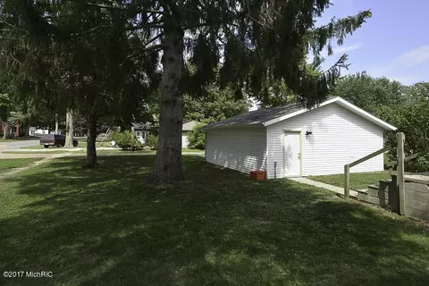 203 E Read, Marcellus, MI 49067 photo 15